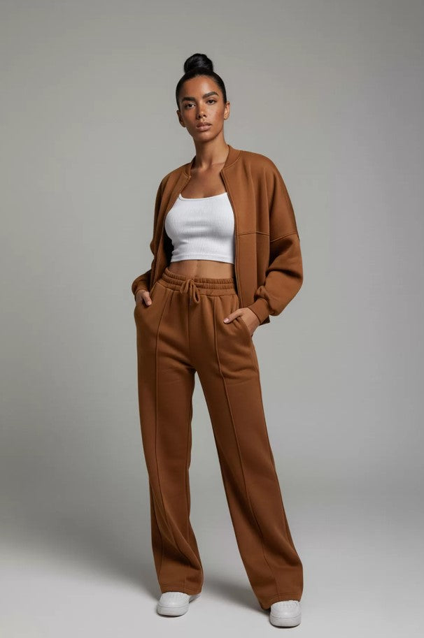 CAMILLE | Ensemble bomber & jogger chic