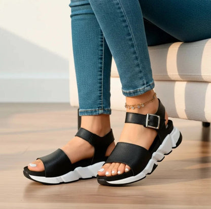 Sandales en cuir synthétique à bout ouvert
